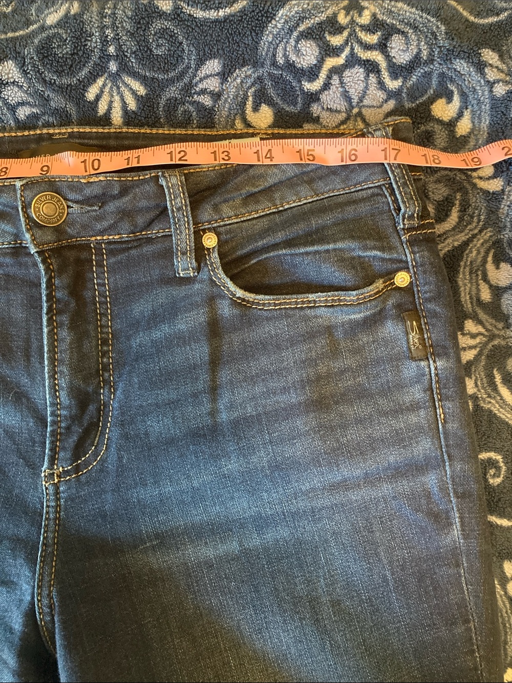 Silver Jeans suki capri Dark Indigo Women size 14w - Picture 7 of 9